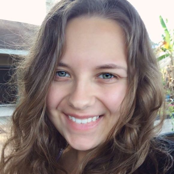 Meet your Posher, Sarah - Picture 1 of 1